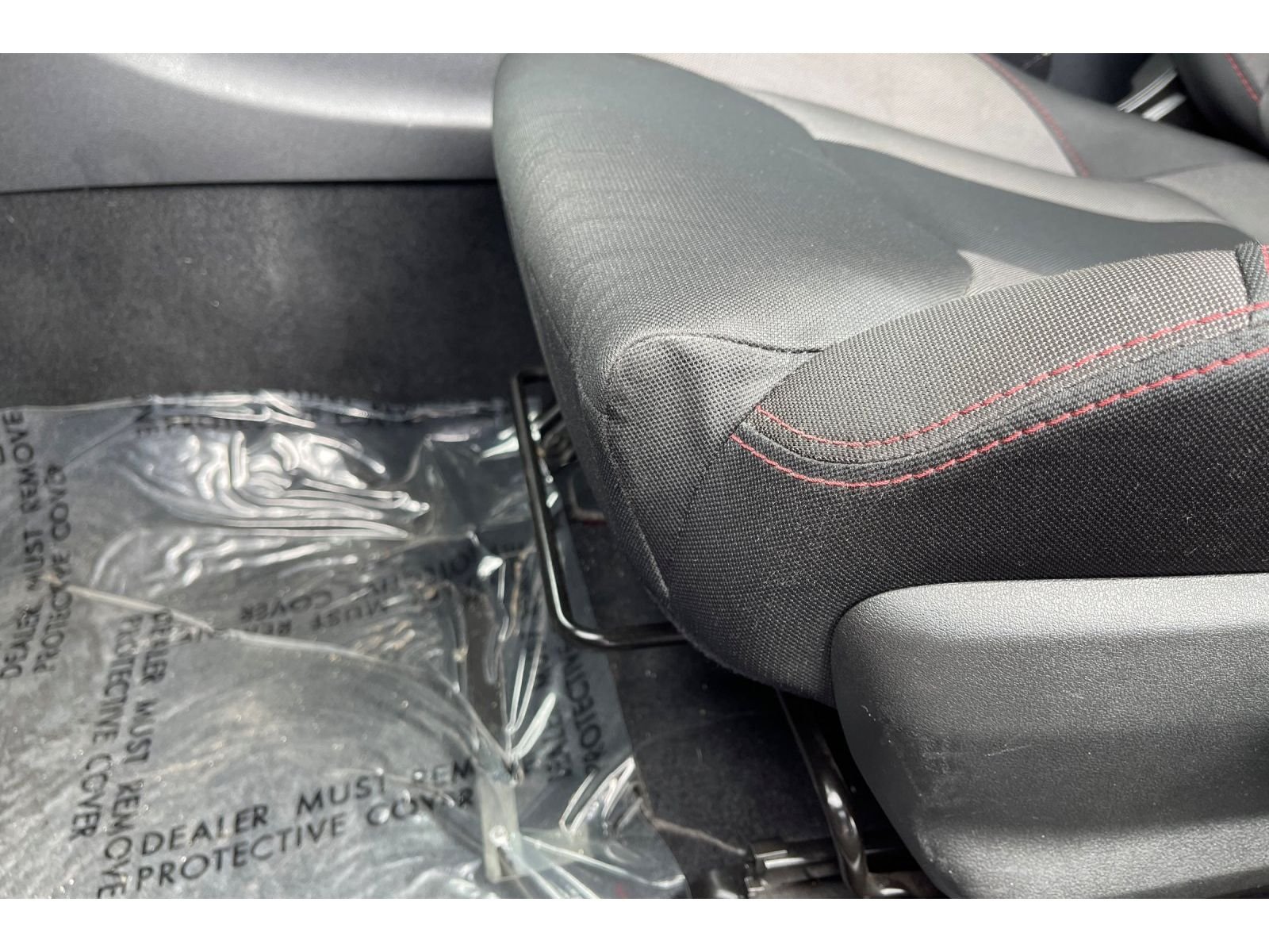 Used 2022 IGNITION RED Subaru Base image 13