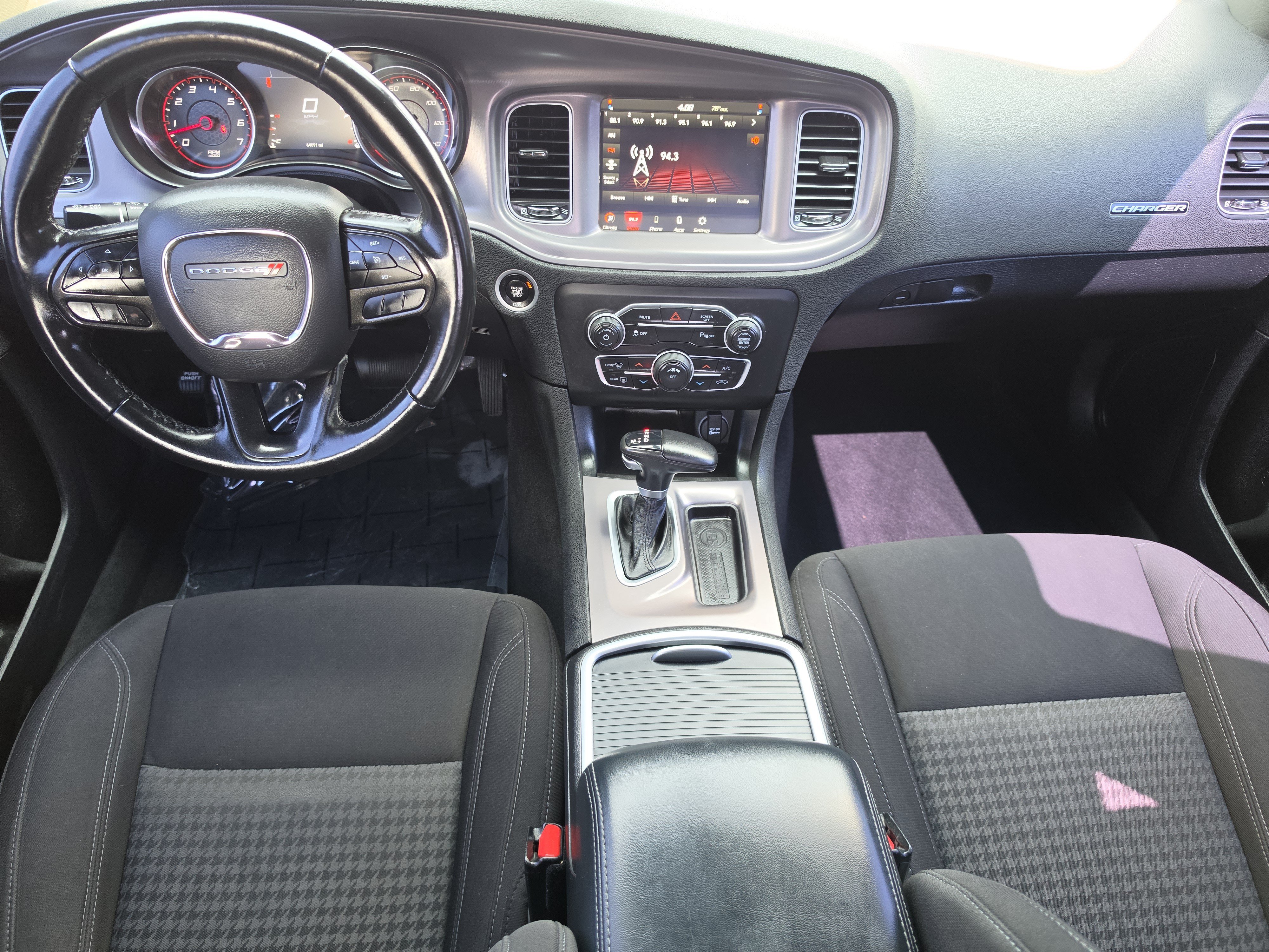 Used 2023 B5 Blue Pearlcoat Dodge SXT image 8
