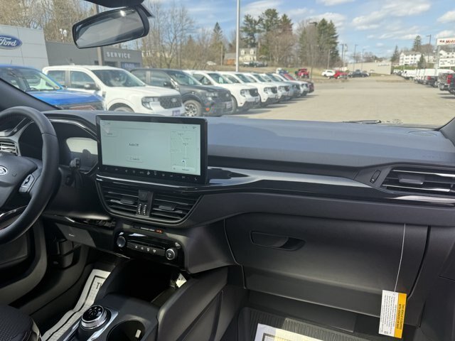 New 2026 Agate Black Metallic Ford ST-Line Select image 4