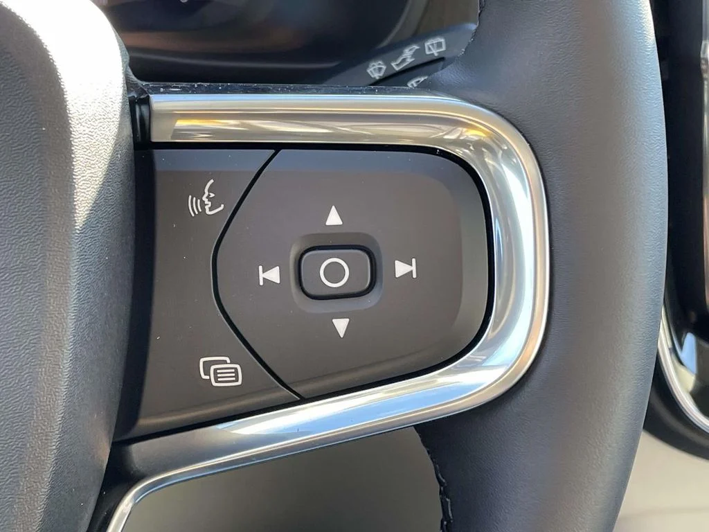 New 2026 Crystal White Volvo Ultra image 11