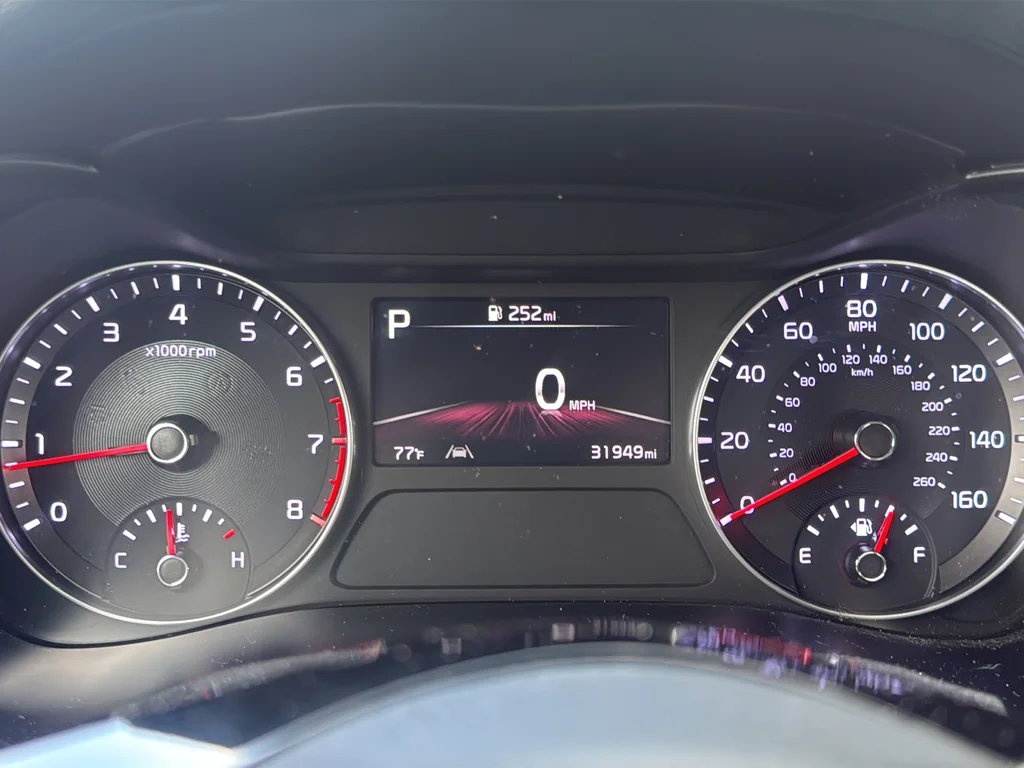 Used 2024 Black Kia LXS image 23