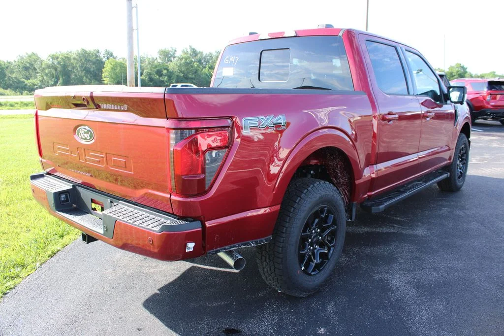 New 2026 Ruby Red Metallic Tinted Clearcoat Ford XLT image 16