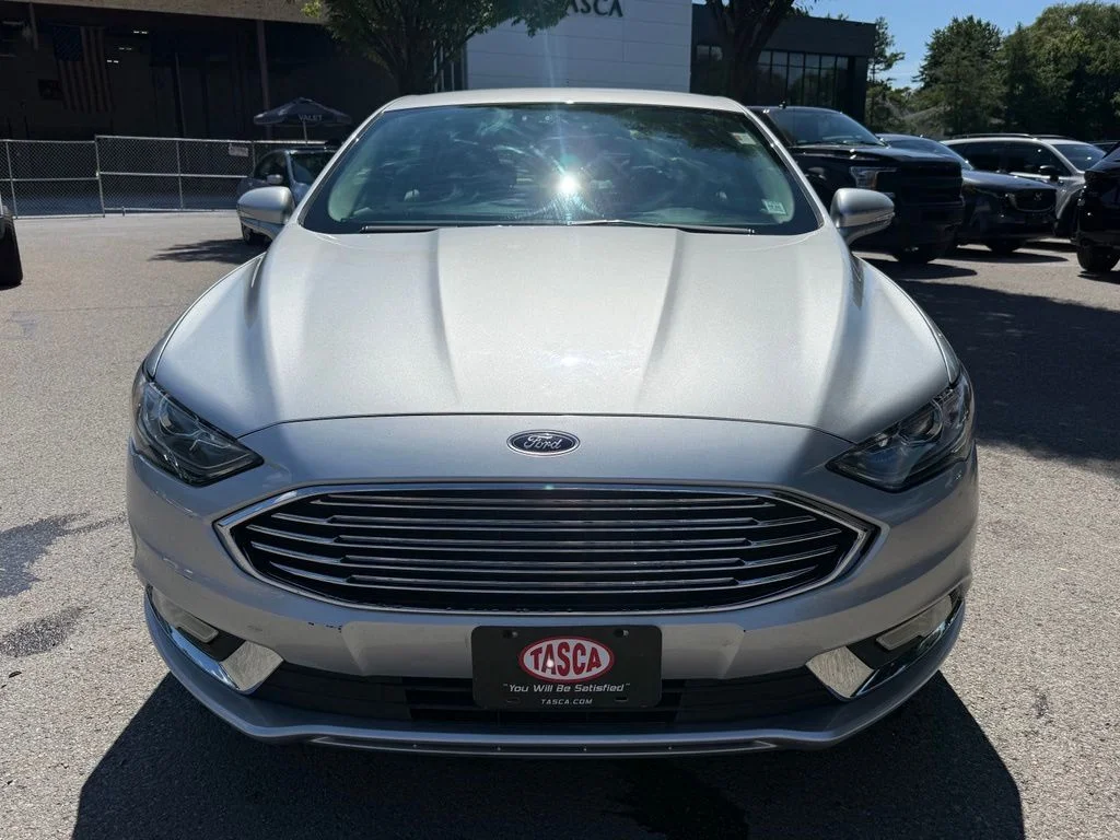 Used 2017 Silver Ford SE image 3
