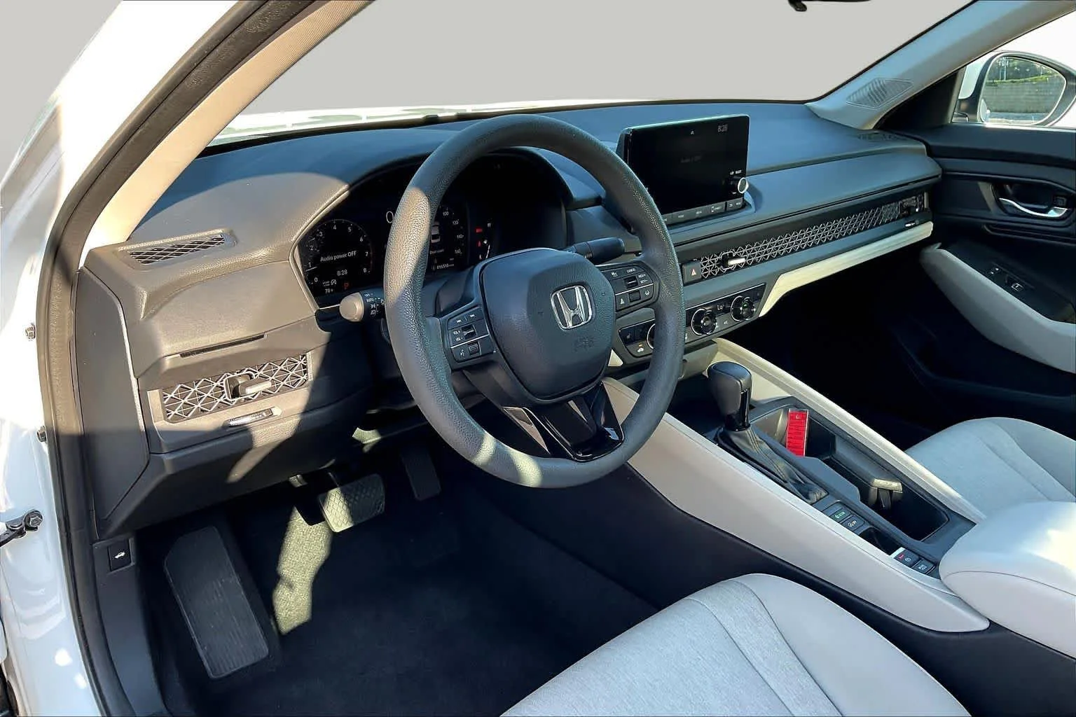 Used 2023 Platinum White Pearl Honda EX image 18
