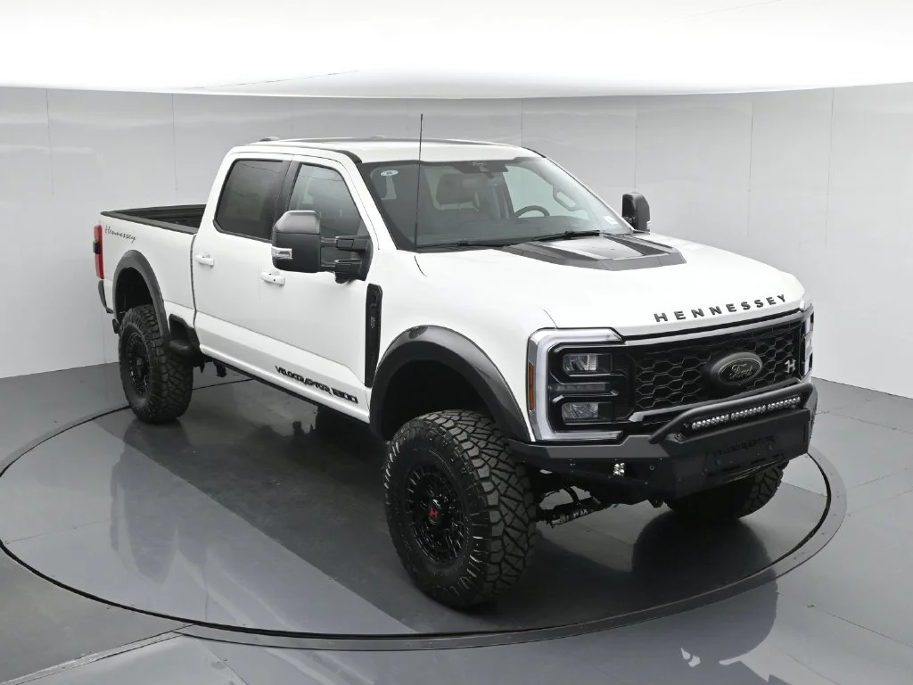 New 2026 Star White Metallic Tri-Coat Ford Lariat image 42