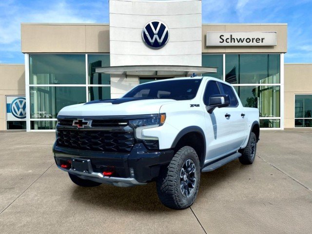 Used 2024 Summit White Chevrolet ZR2 image 2