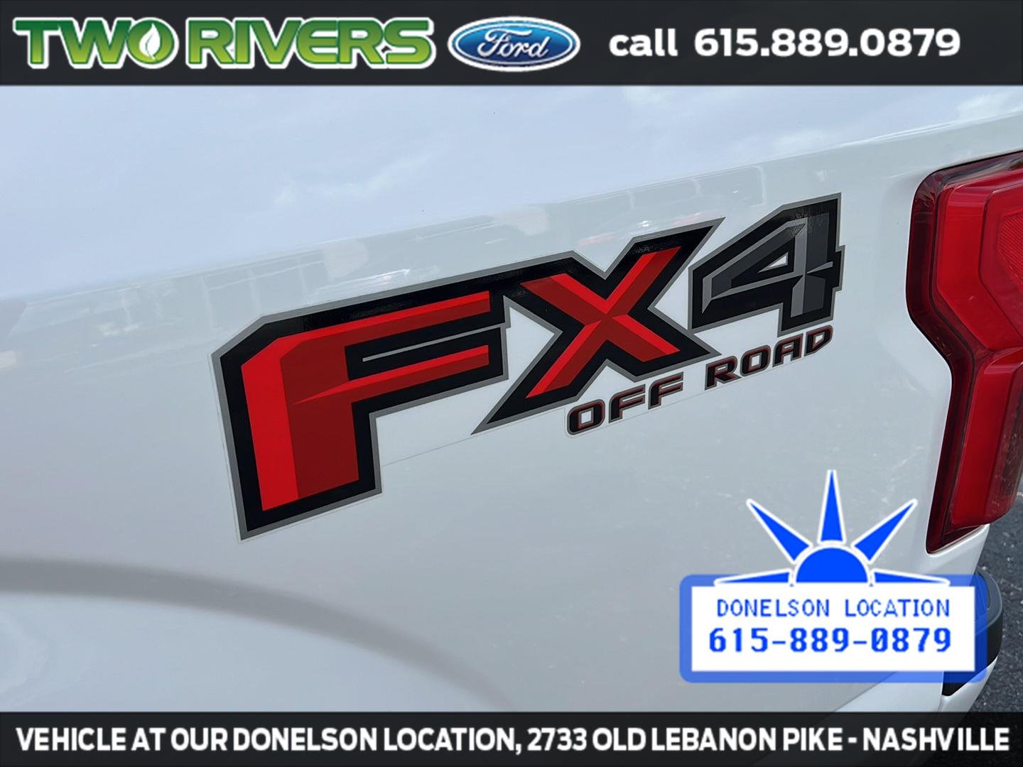 Used 2018 White Platinum Tri-Coat Metallic Ford Platinum image 9