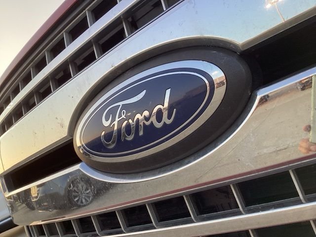 Used 2018 Ruby Red Metallic Ford XLT image 4