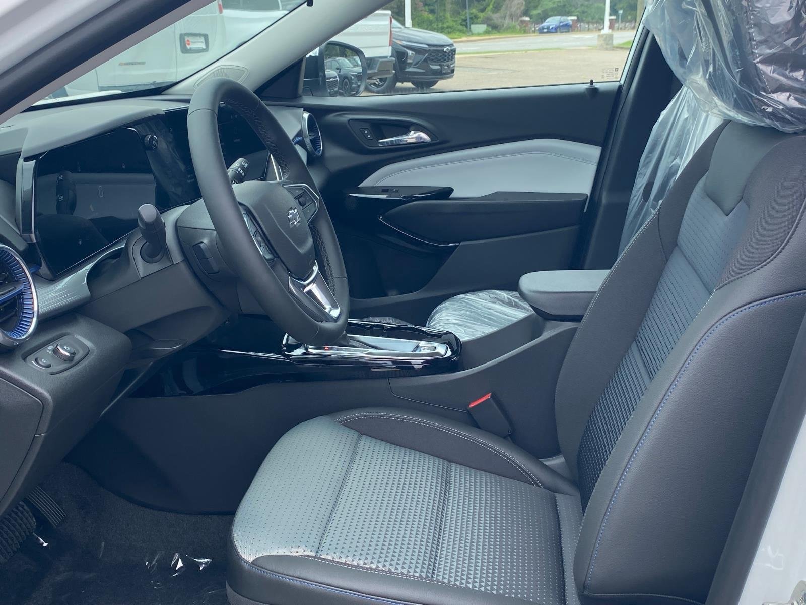 New 2026 Summit White Chevrolet LT image 13
