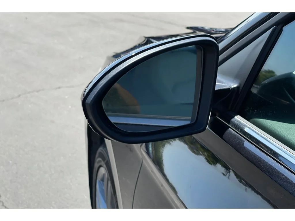 Used 2023 Deep Black Pearl Volkswagen SE image 15