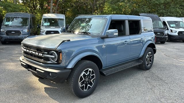 View vehicle photo 2