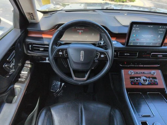 Used 2021 Silver Lincoln Reserve image 16