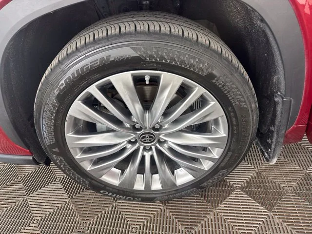 Used 2024 Red Toyota Platinum image 34