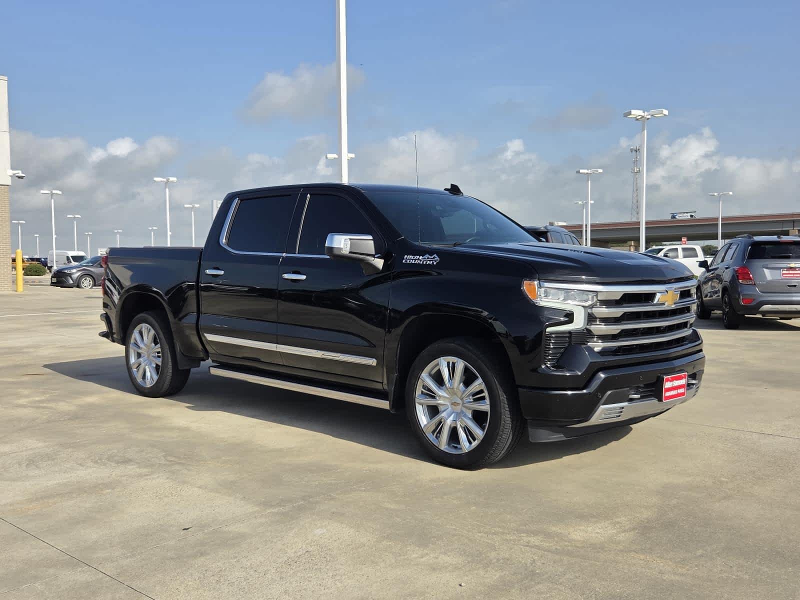Used 2024 Black Chevrolet High Country image 7