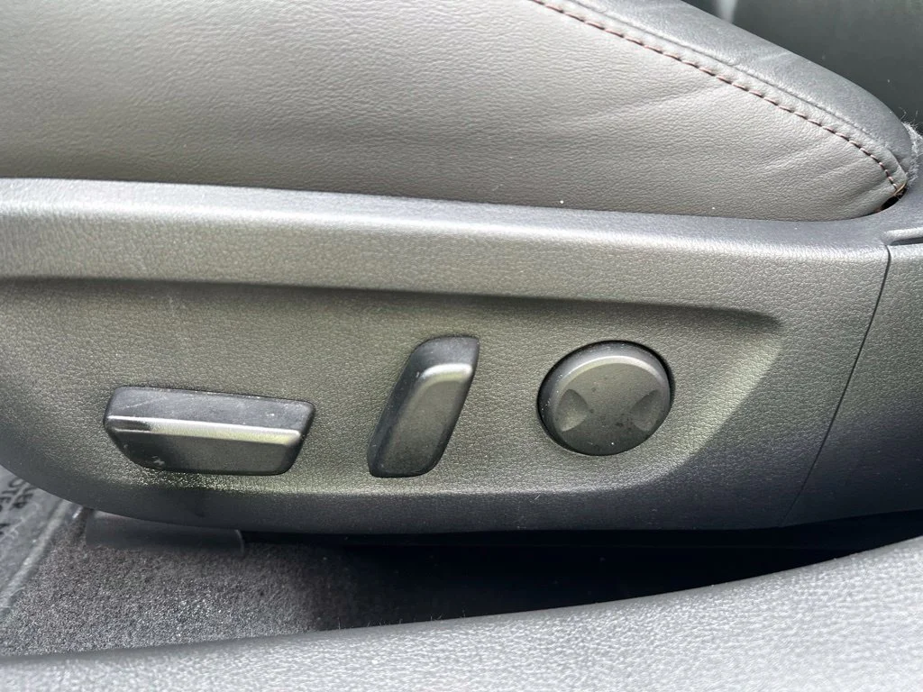 Used 2021 Blue Mazda Preferred image 16