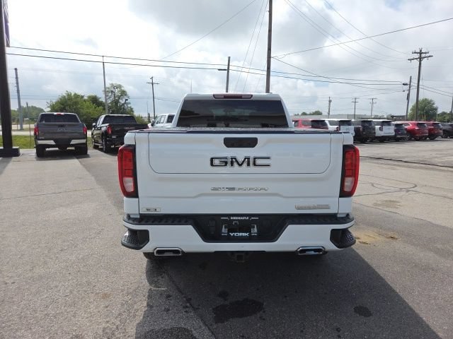 Used 2022 SUMMIT WHITE GMC Elevation image 7