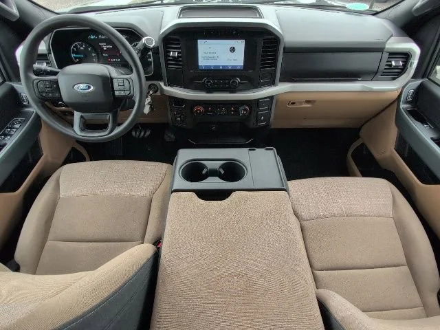 Used 2023  Ford XL image 5