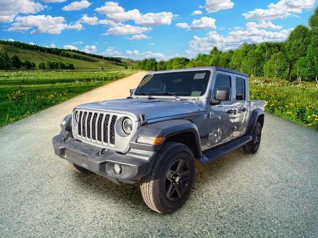 Used 2020 Silver Jeep Sport image 2