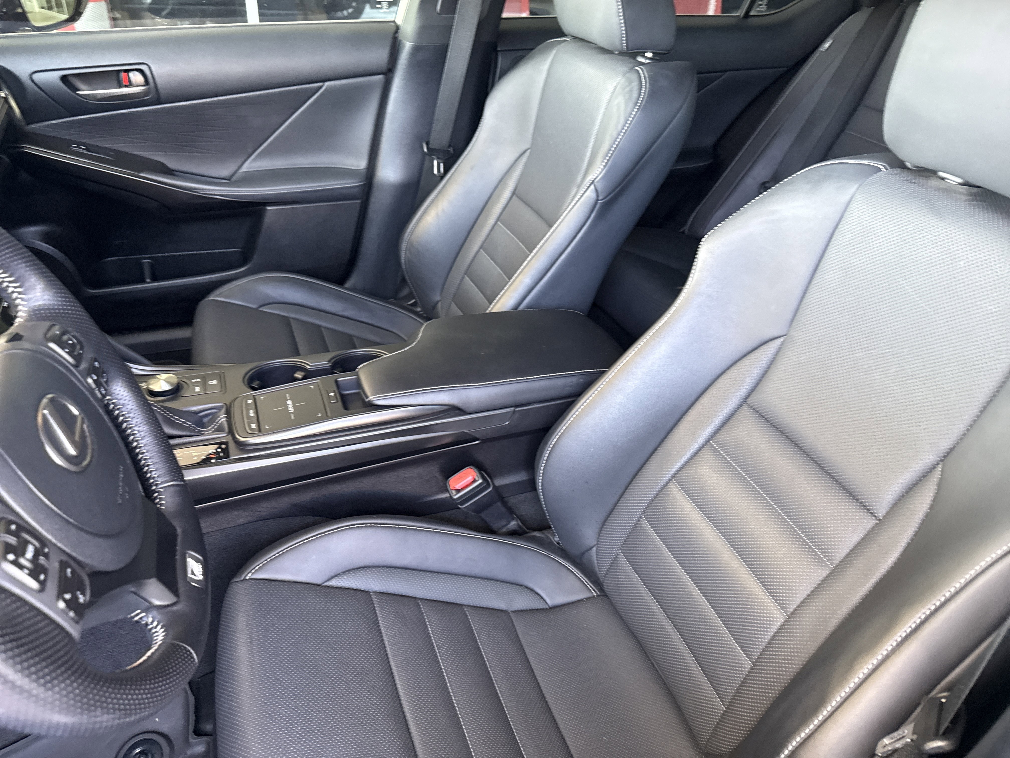 Used 2022  Lexus IS 350 F SPORT image 23