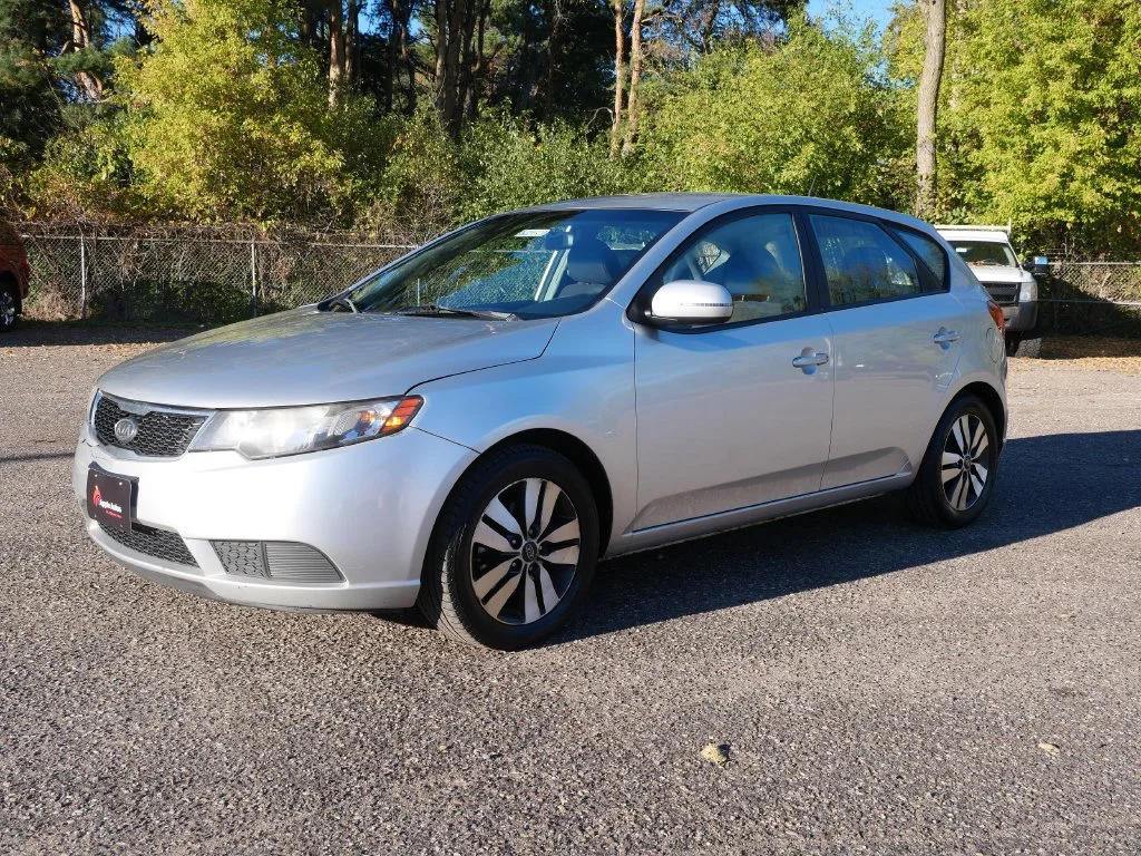 Used 2013 Kia Forte EX with VIN KNAFU5A28D5742812 for sale in White Bear Lake, Minnesota