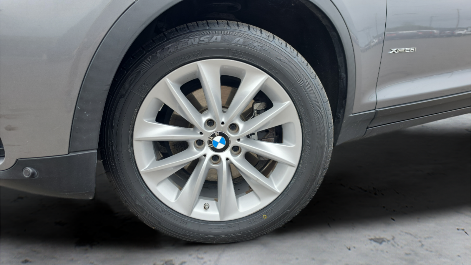 Used 2016 Gray BMW xDrive28i image 18