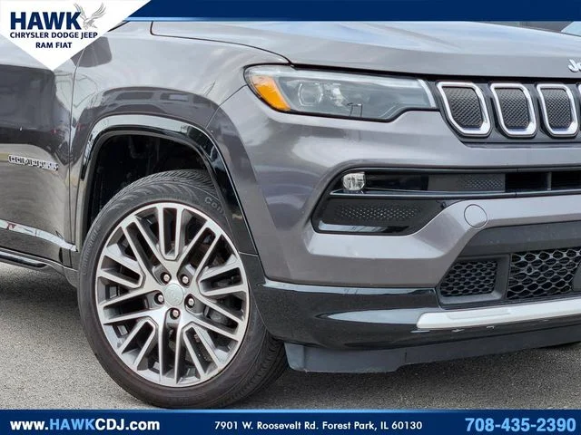 Certified Used 2022 Gray Jeep Limited image 3