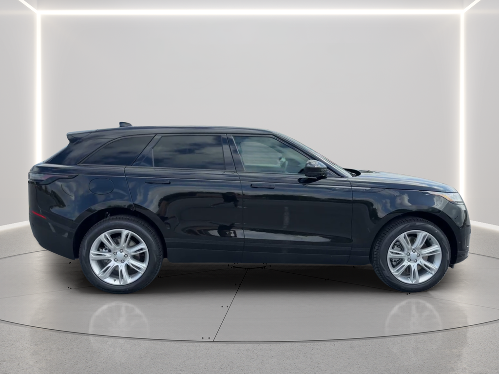 New 2026 Santorini Black Land Rover S image 4