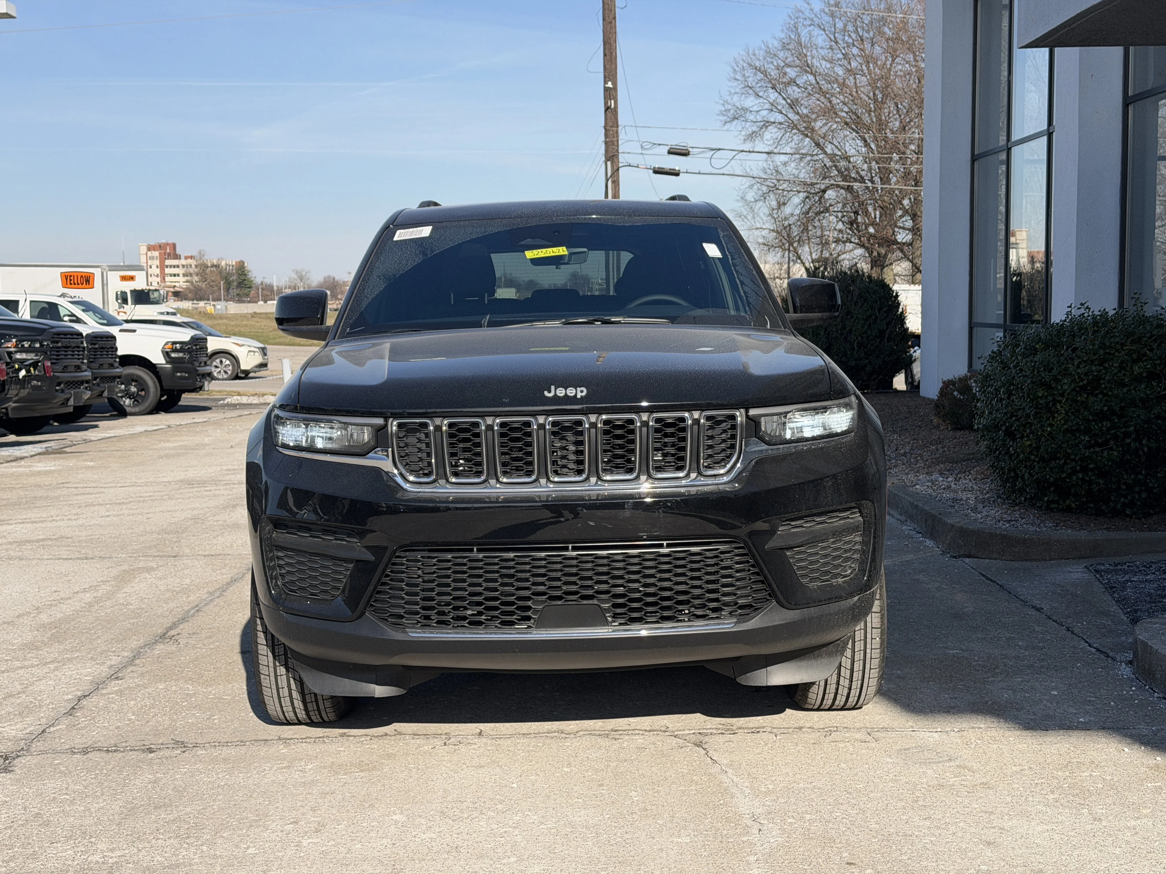 2025 Jeep Grand Cherokee Laredo - Photo 16
