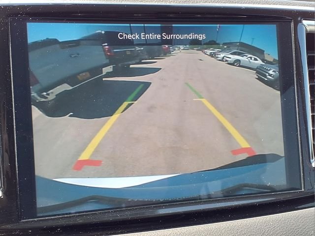 Used 2024 White Chrysler Touring L image 17
