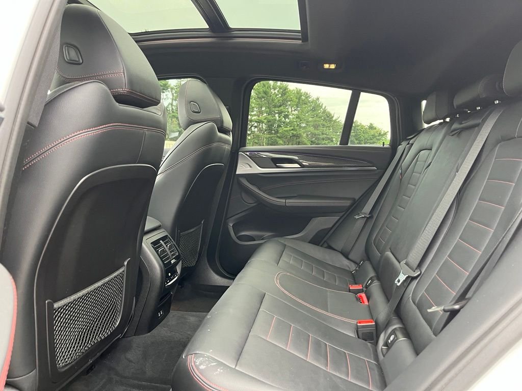 Used 2020 Alpine White BMW M40i image 24