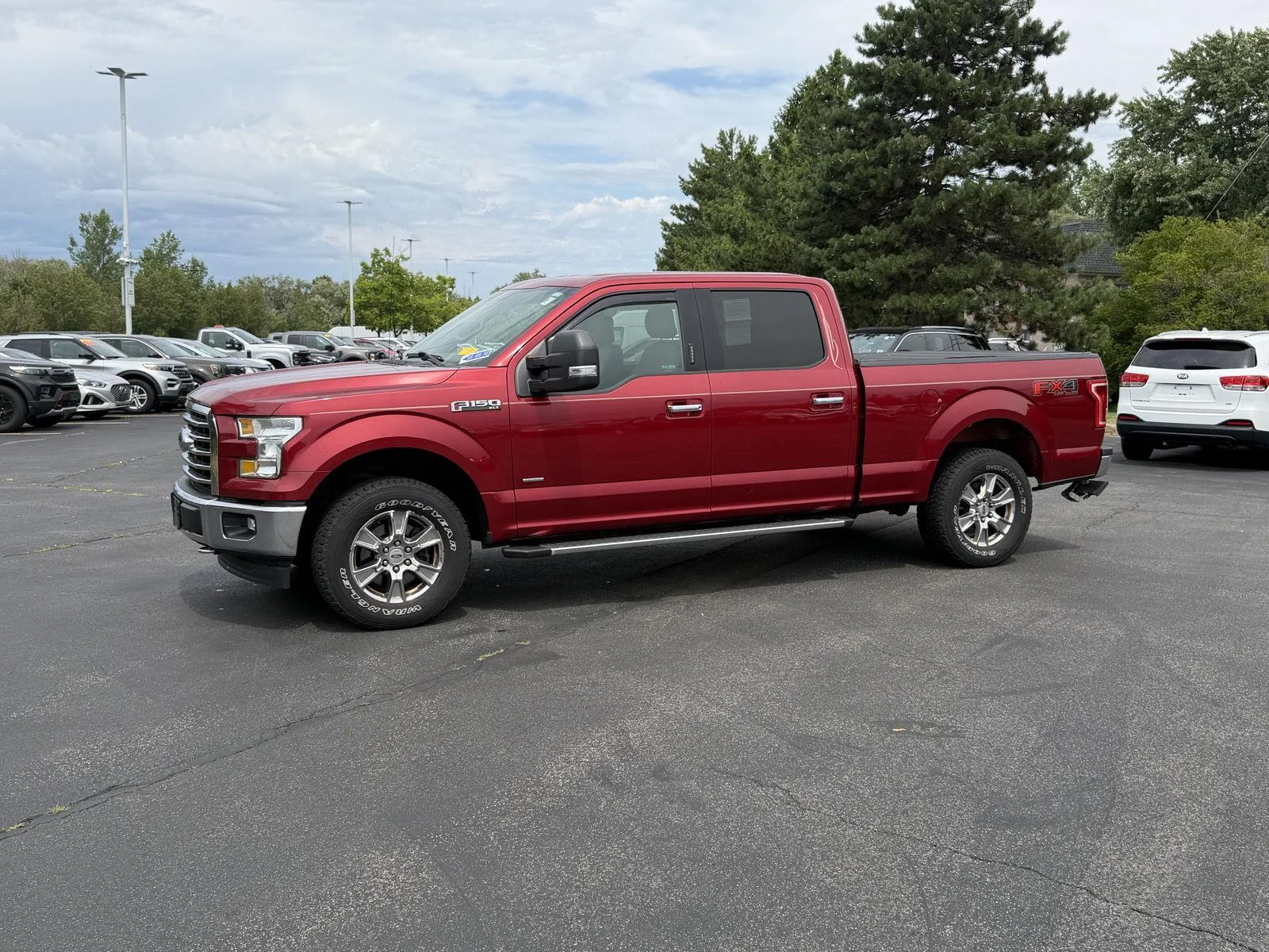 Used 2017 Ruby Red Metallic Tinted Clearcoat Ford XLT image 6