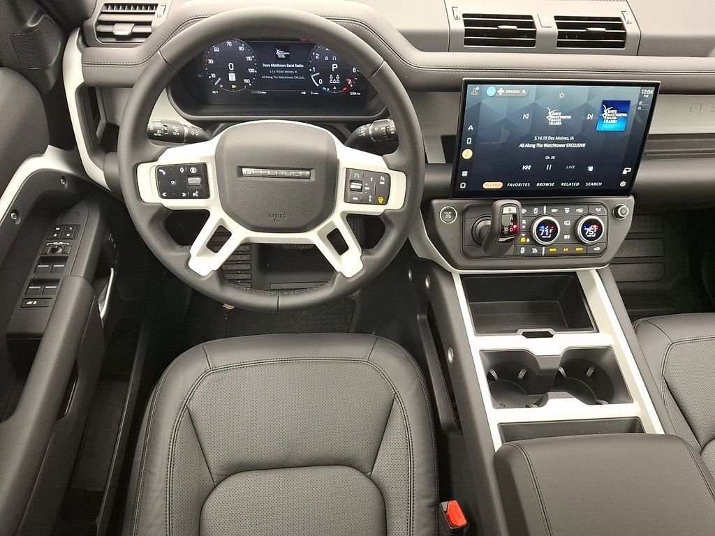 New 2026 Fuji White LAND ROVER S image 8