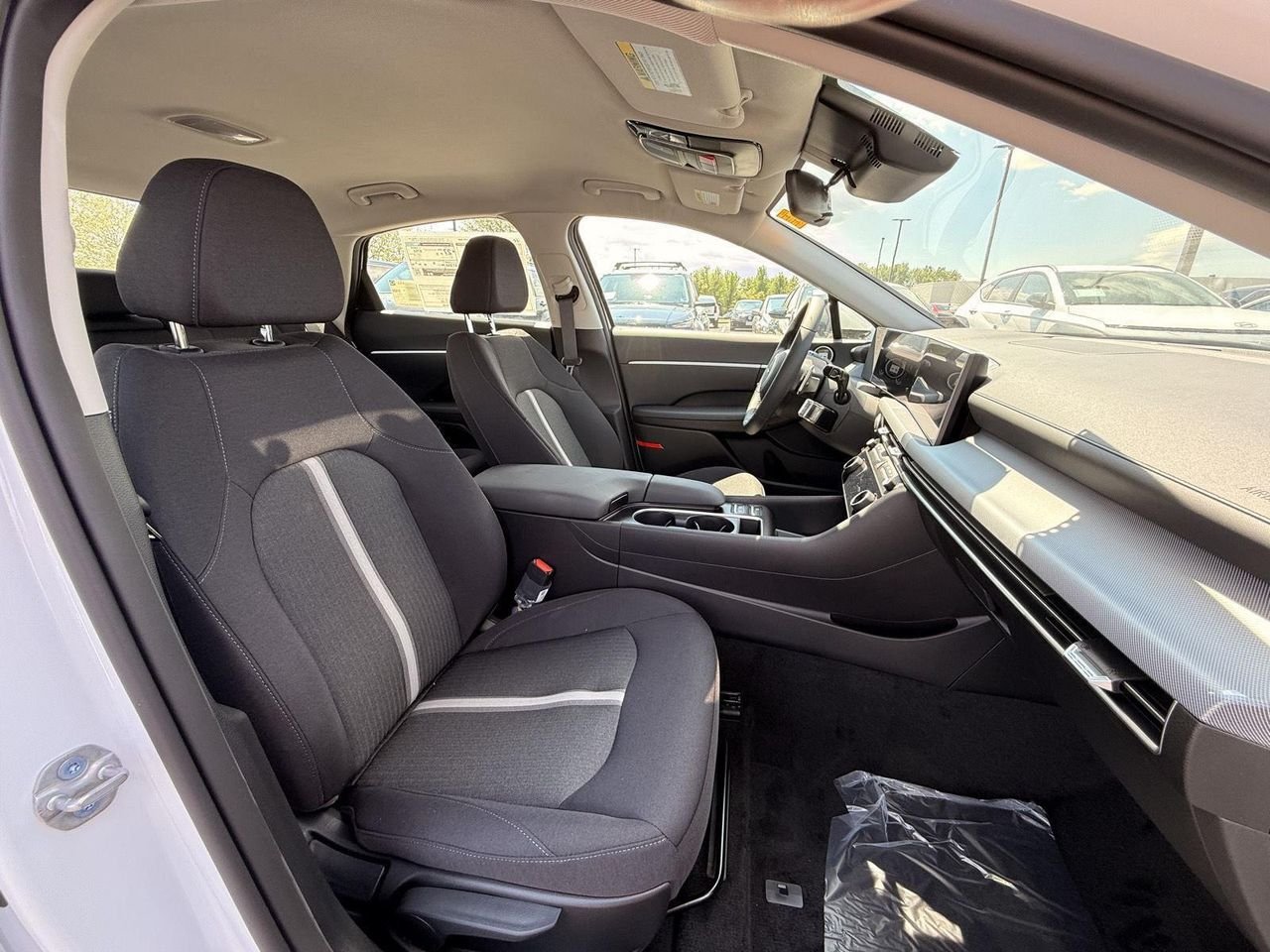 2026 Hyundai Sonata SEL - Photo 17