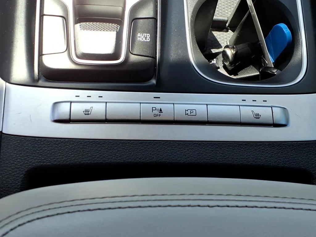 Used 2023 Blue Kia LX Seat Package image 23