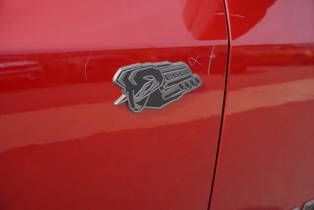 New 2027 Molten Red Pearl-Coat Exterior Paint RAM Big Horn image 10