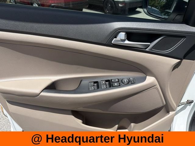 Used 2019 White Hyundai Value image 7