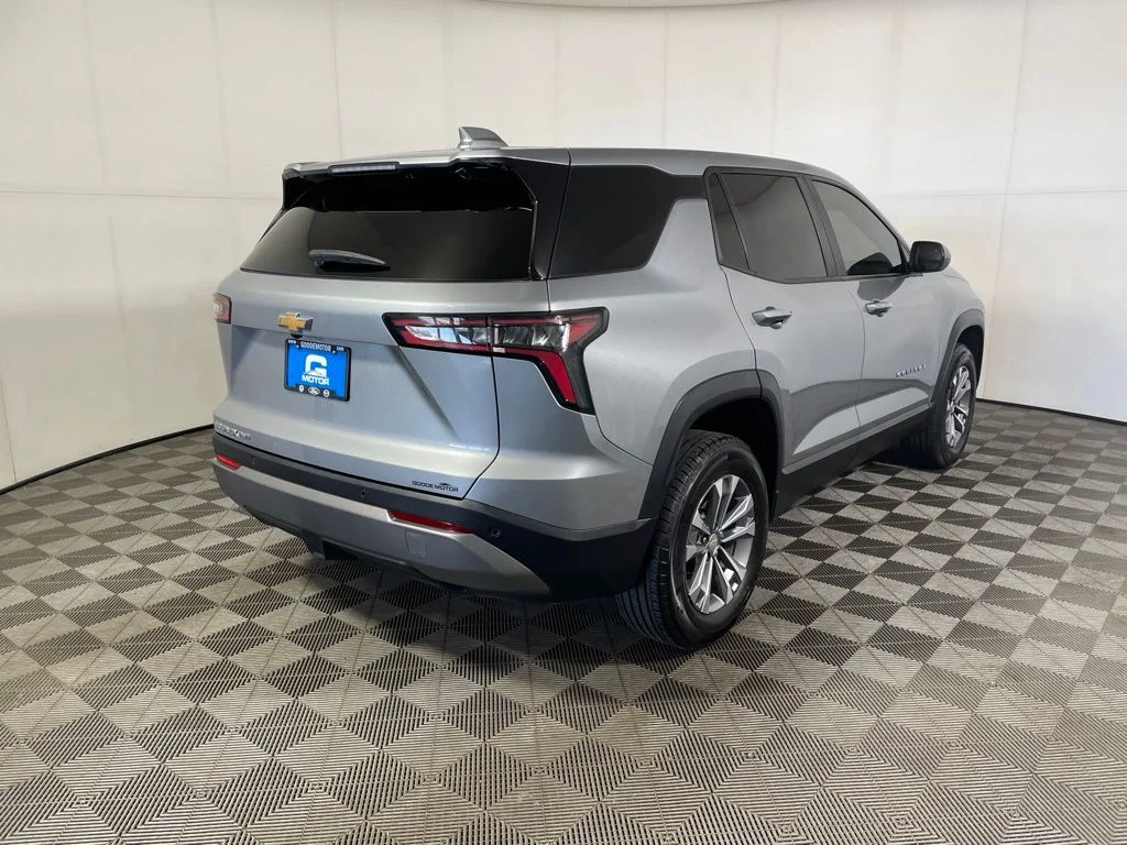 Used 2025 Sterling Gray Metallic Chevrolet LT image 7