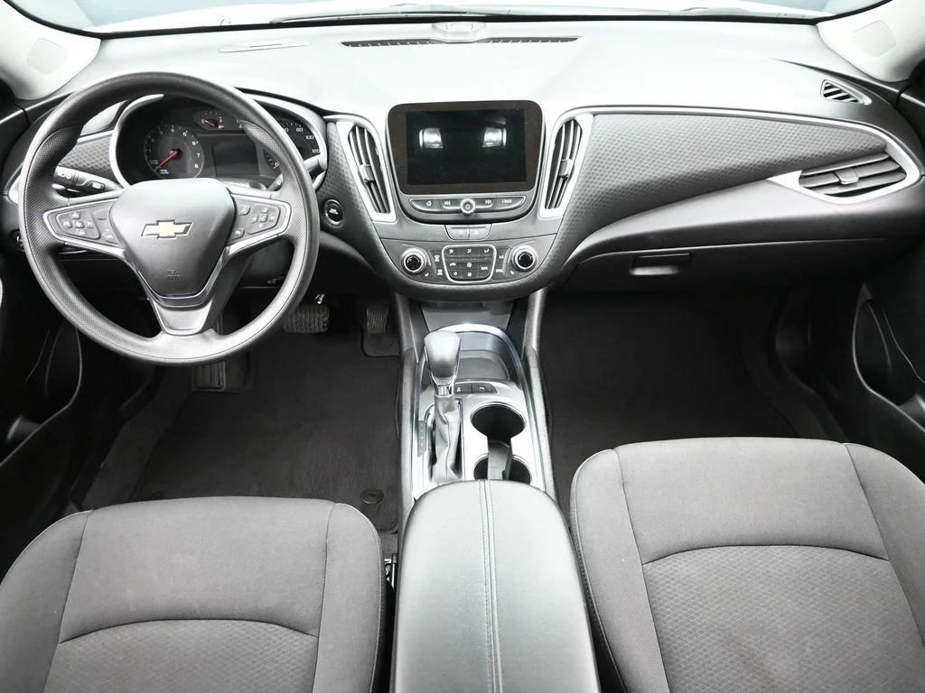 2024 Chevrolet Malibu 1LT - Photo 12