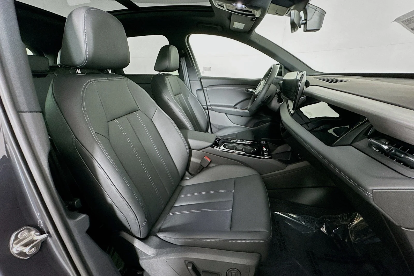 New 2027 Manhattan Gray Metallic Audi Premium image 8