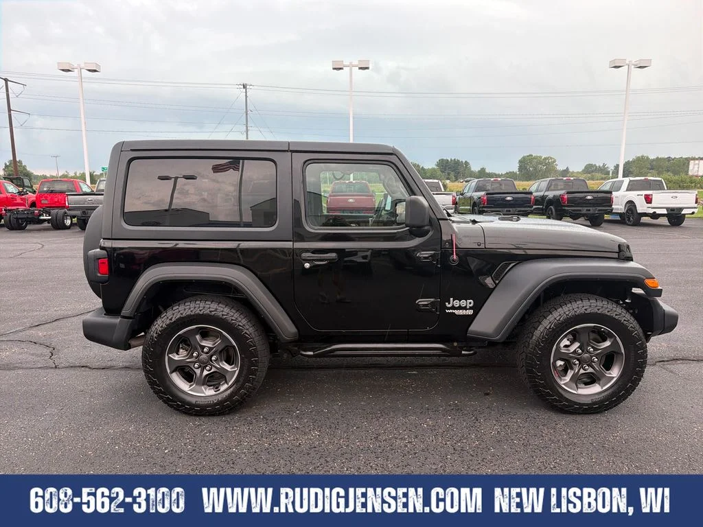 Used 2019 Black Jeep Sport S image 6