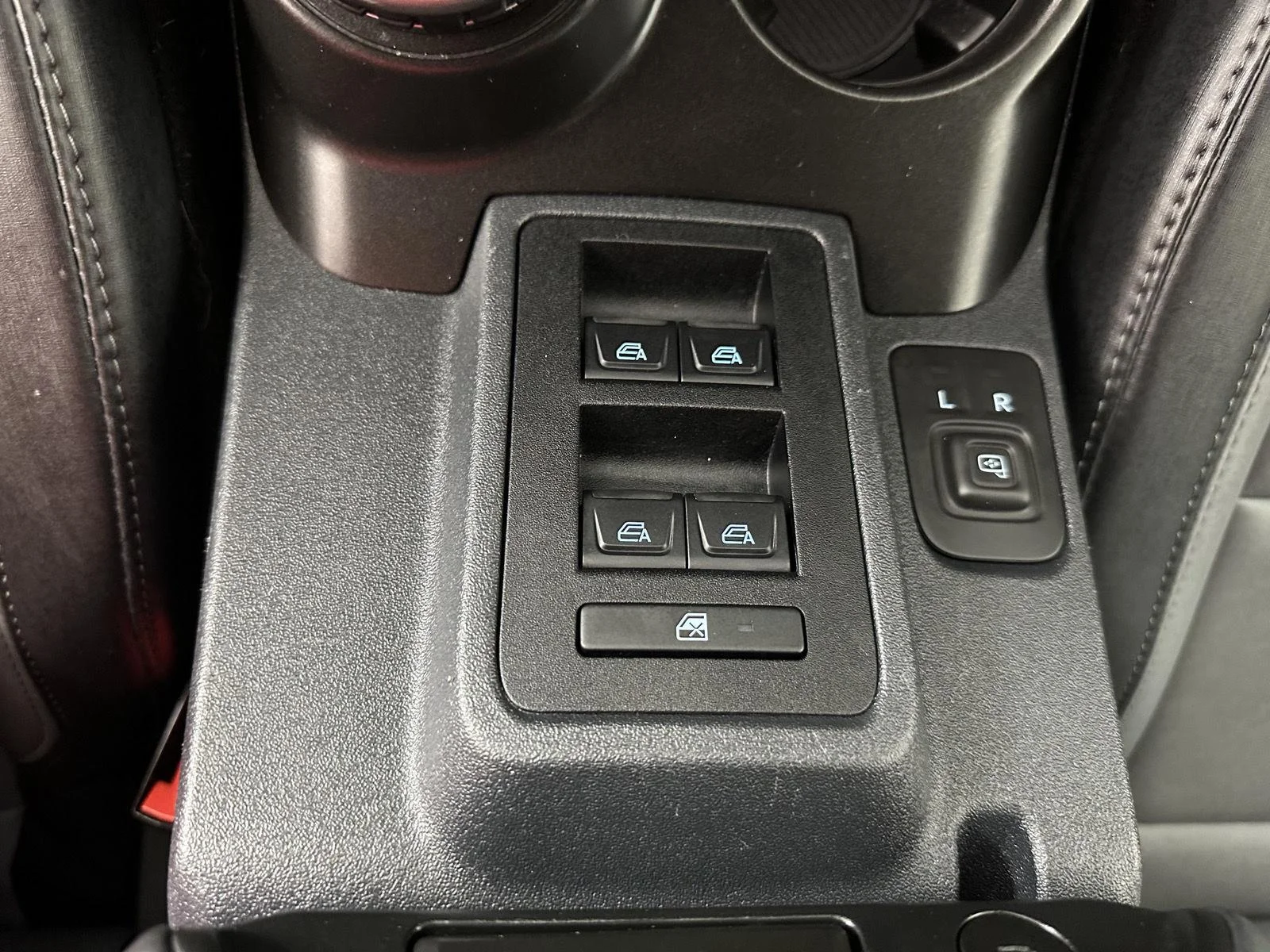 Used 2023 Cactus Gray Ford Everglades Advanced image 18
