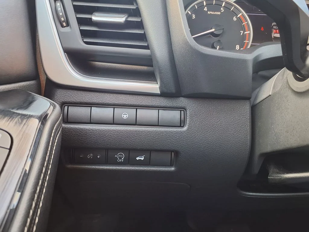 Used 2025 Silver Nissan SV image 35