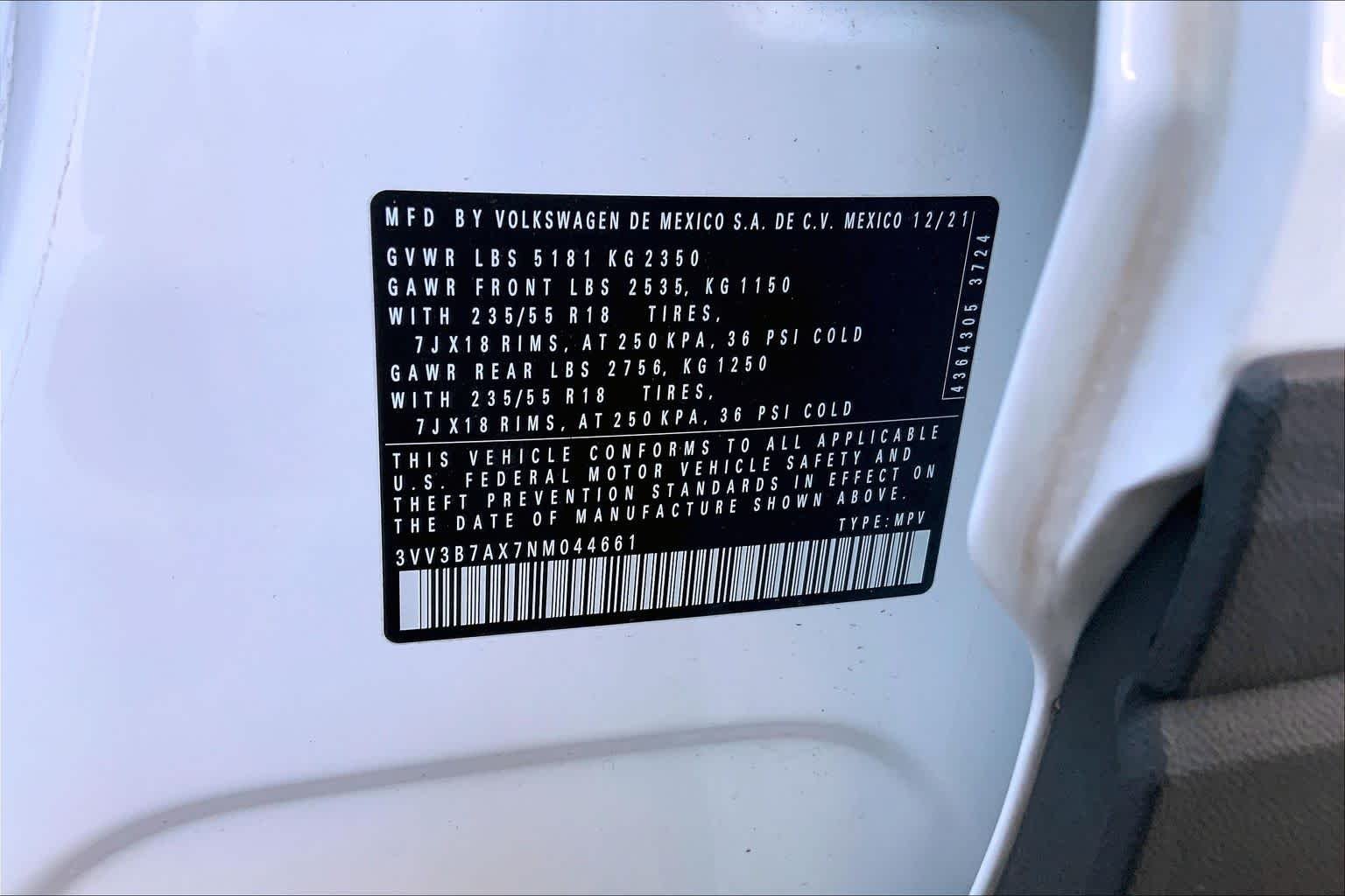 2022 Volkswagen Tiguan SE - Photo 34