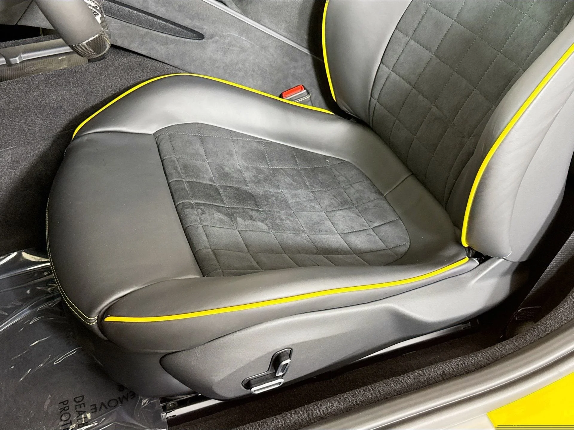 2025 Ferrari Roma Base - Photo 18