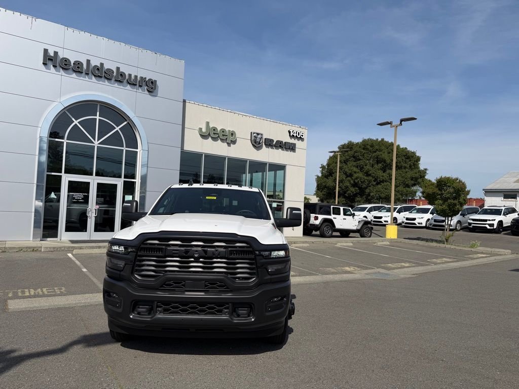 New 2026 Bright White Clear-Coat Exterior Paint RAM Tradesman image 8