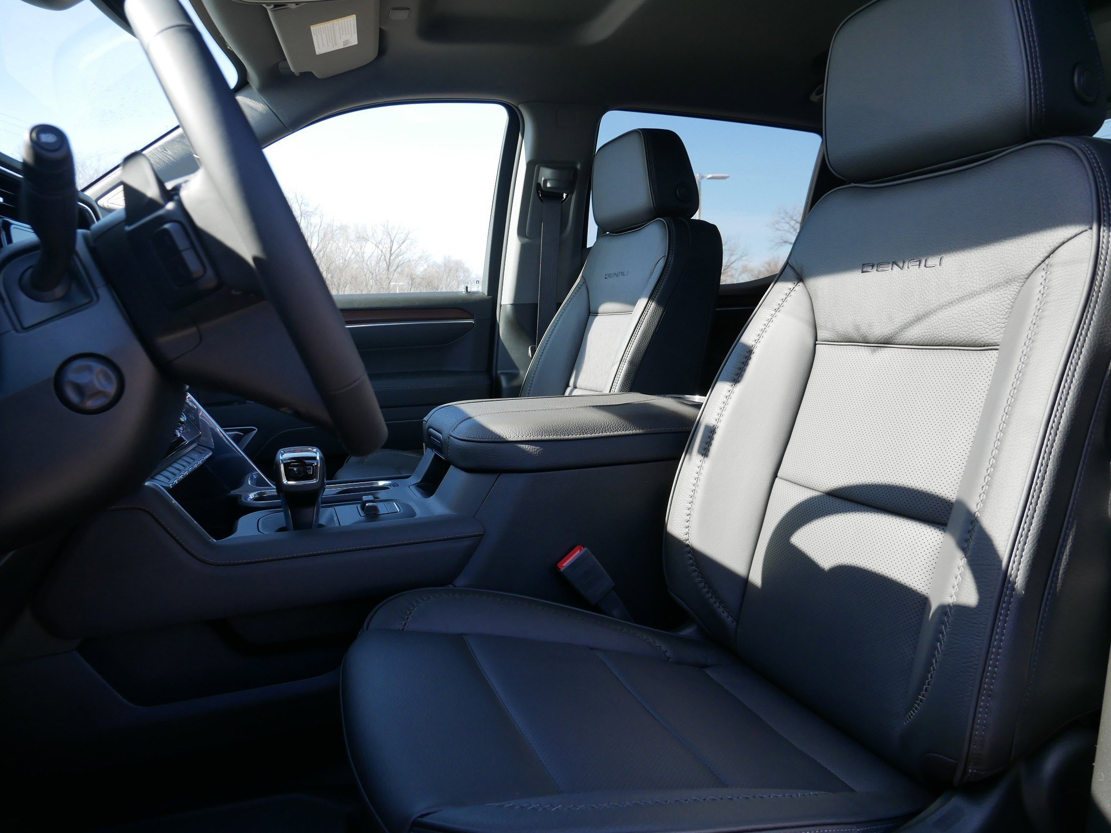 2026 GMC Sierra 1500 Denali - Photo 4