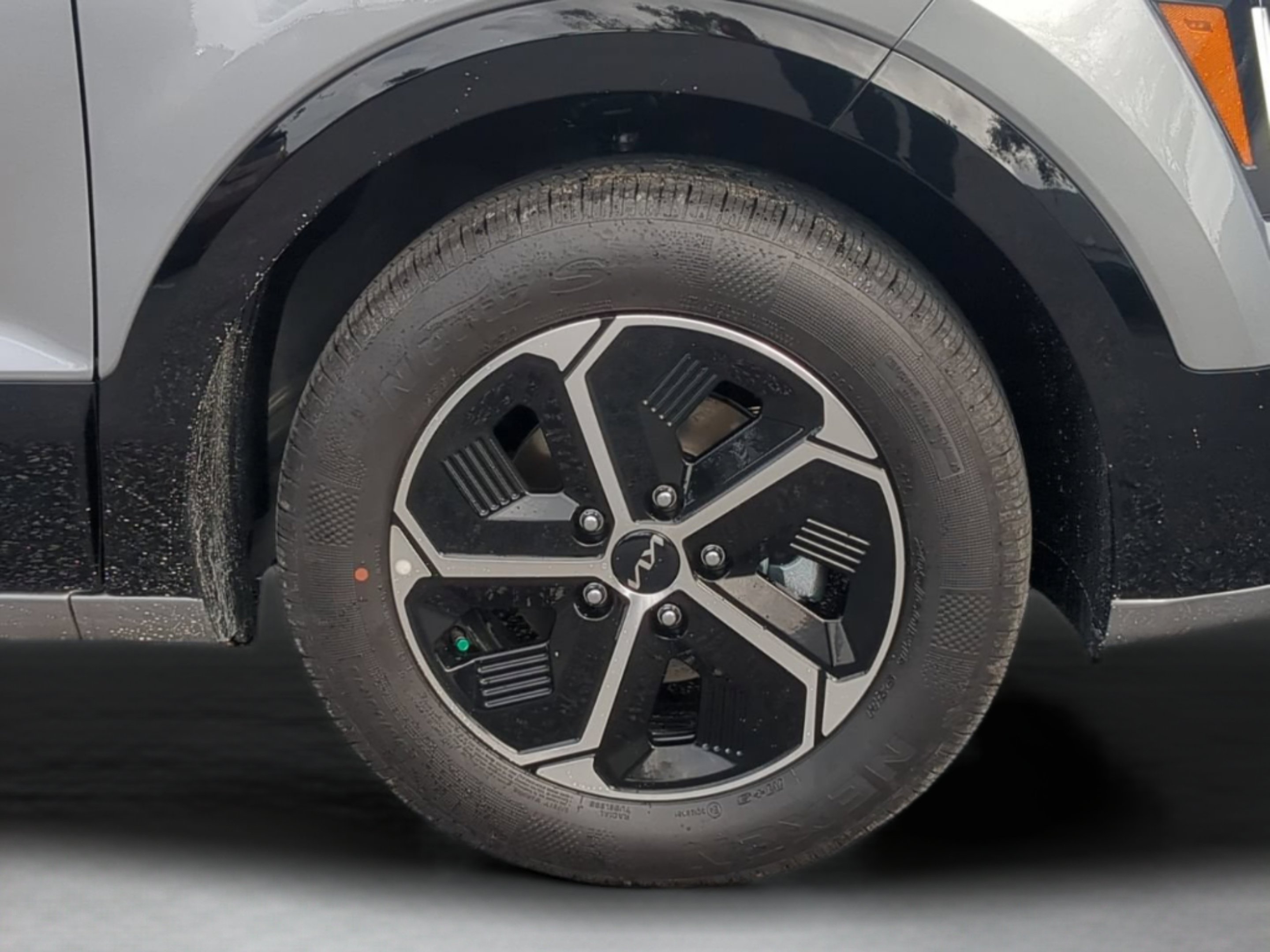 New 2026 Steel Gray Kia SX image 33
