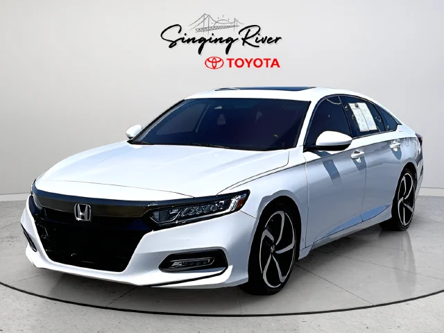 Used 2018  Honda Sport 2.0T image 3