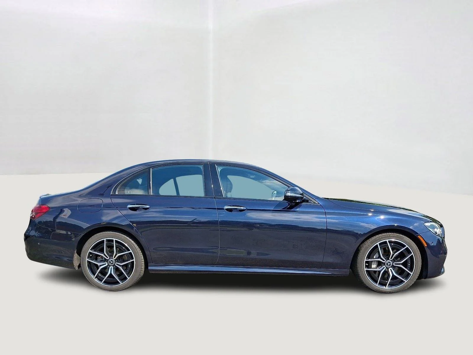 Used 2023 NAUTICAL BLUE METALLIC MERCEDES-BENZ 4DR 4MATIC® E350 E image 7