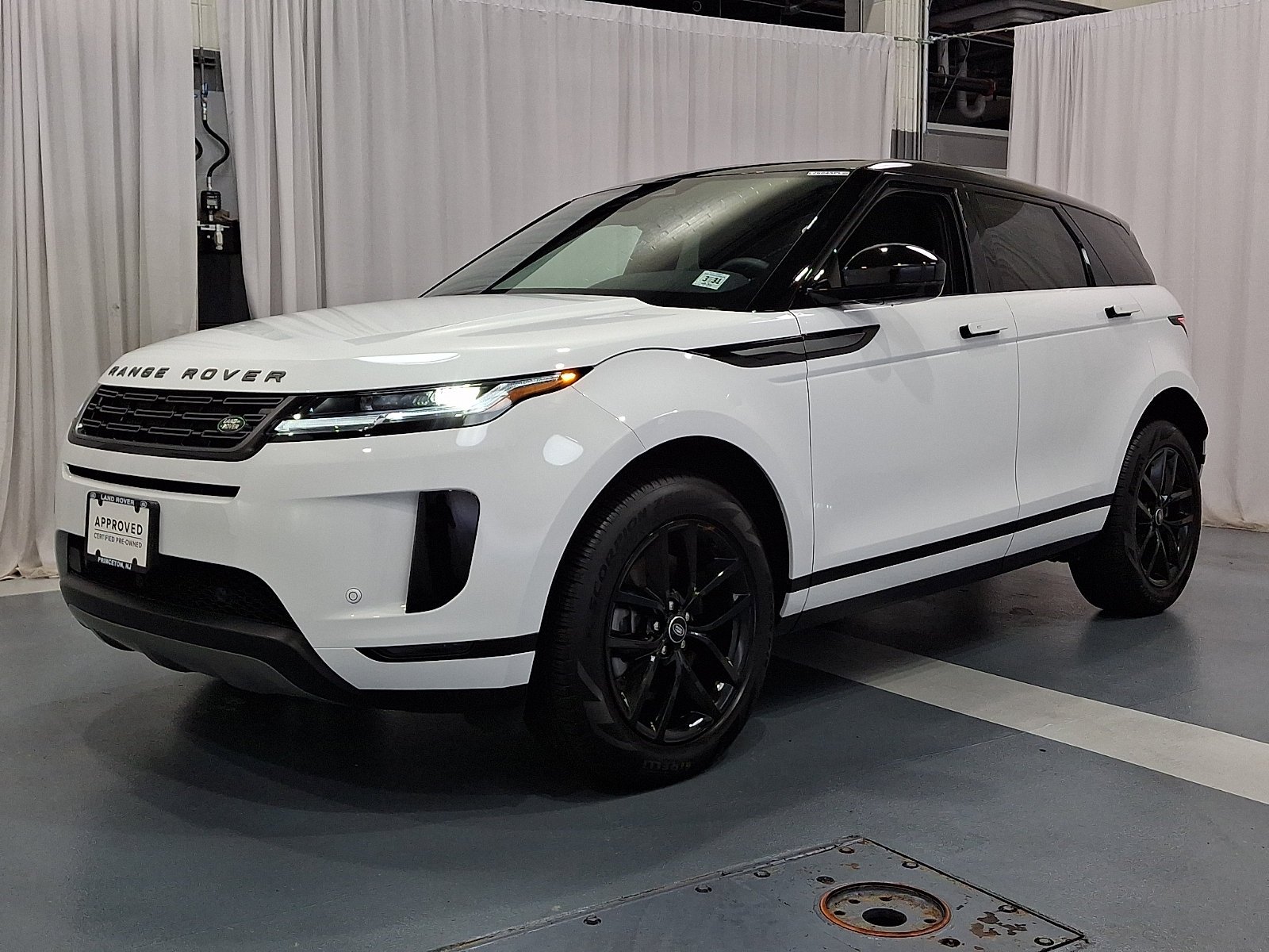 2026 Land Rover Range Rover Evoque